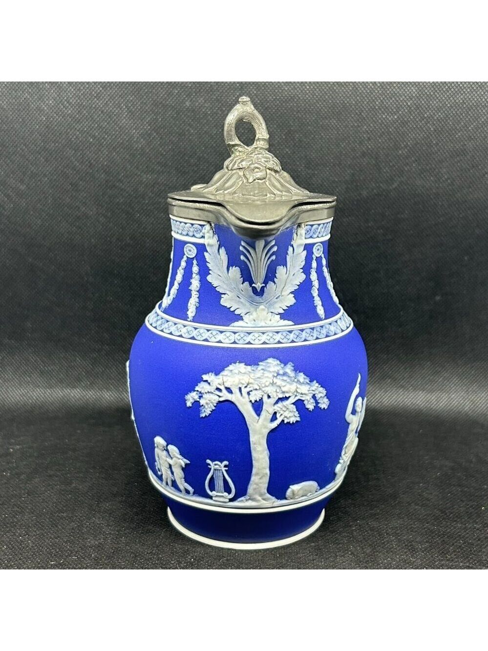 Antique Wedgwood Jasperware rope handled jug/pitcher c. Late 1800s- early 1900’s - Picture 3 of 15